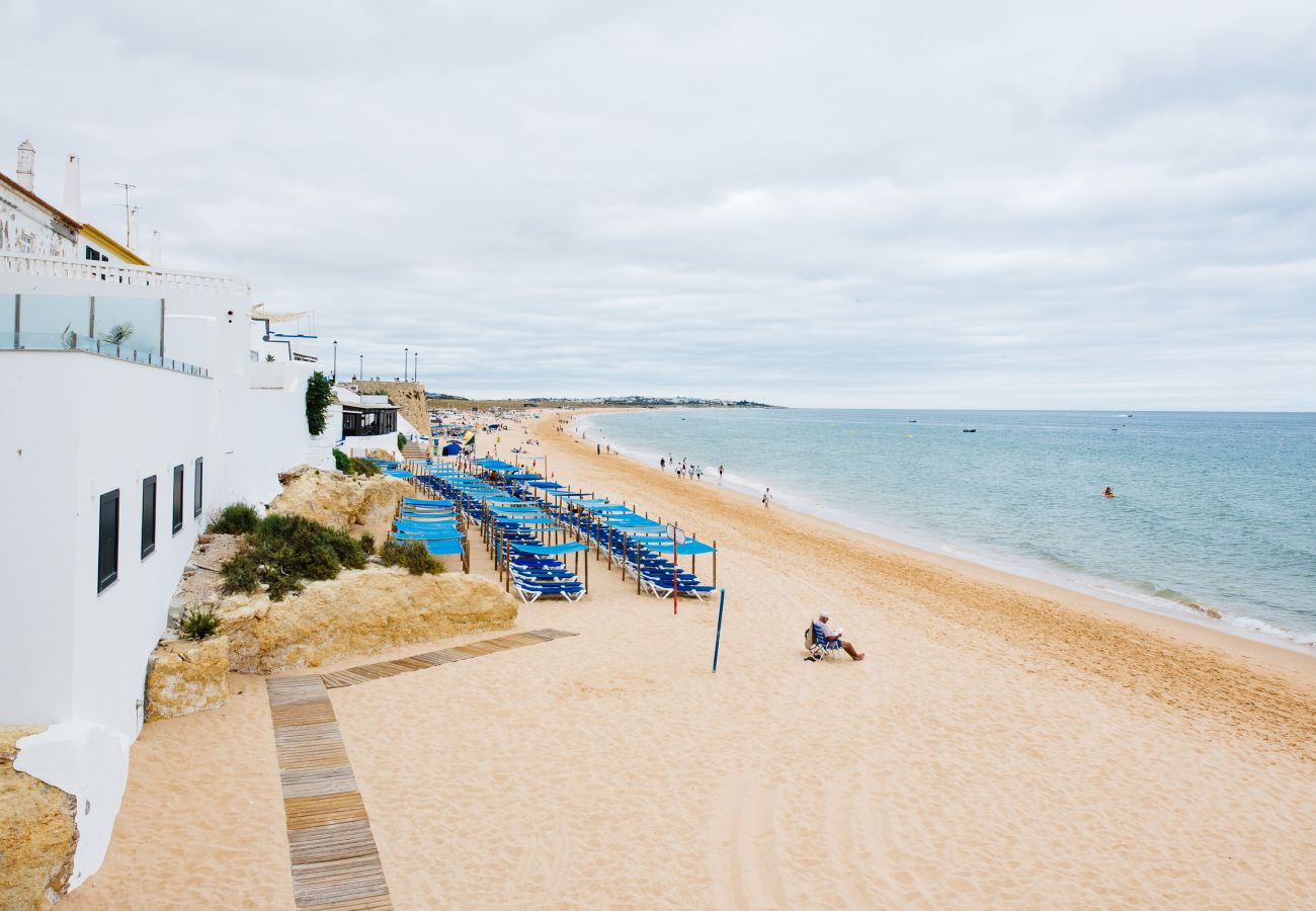 Apartamento em Armação de Pêra - Beach House By Gt House