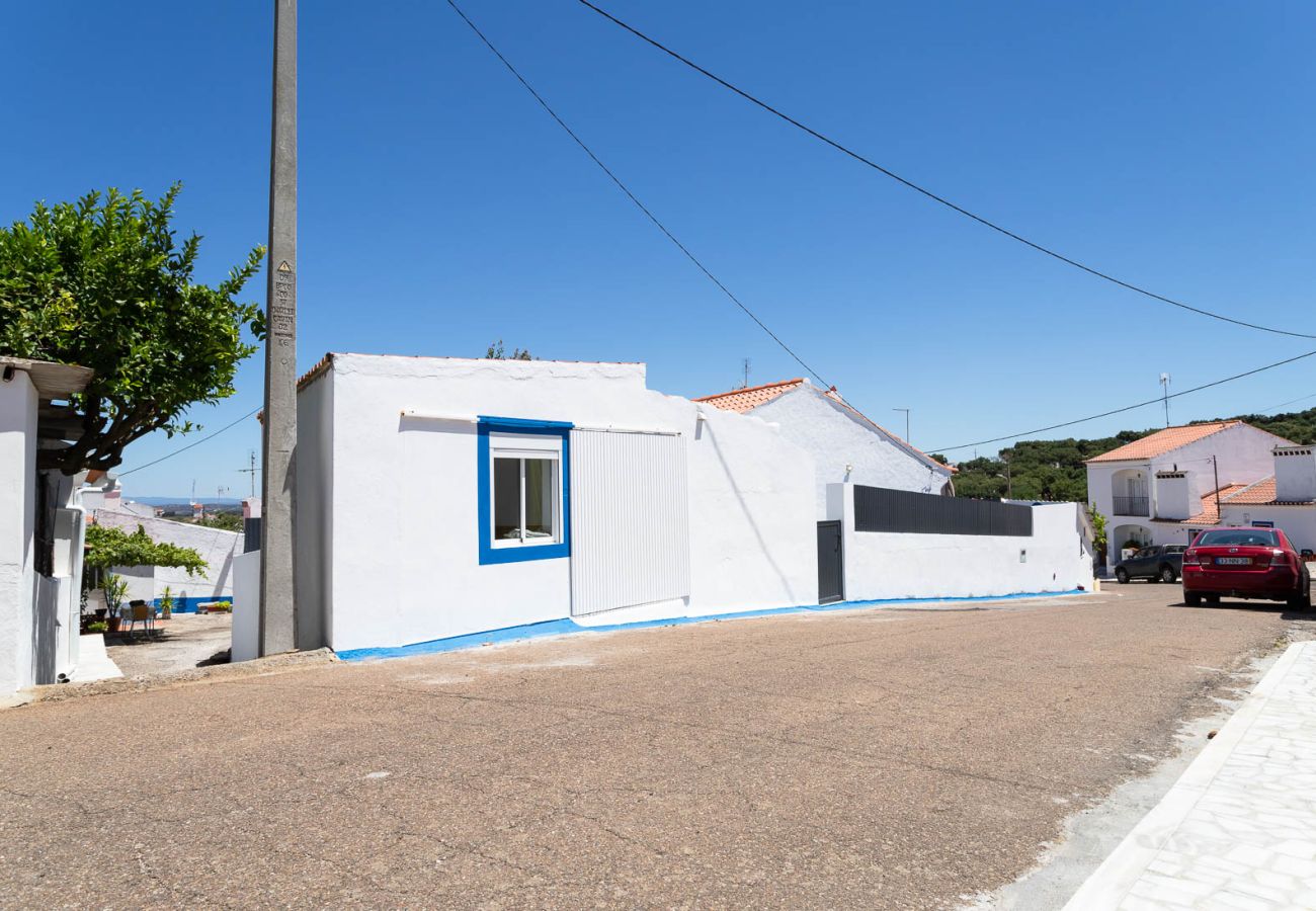 Casa em São Domingos de Ana Loura - Alentejo Poolside By Gt House