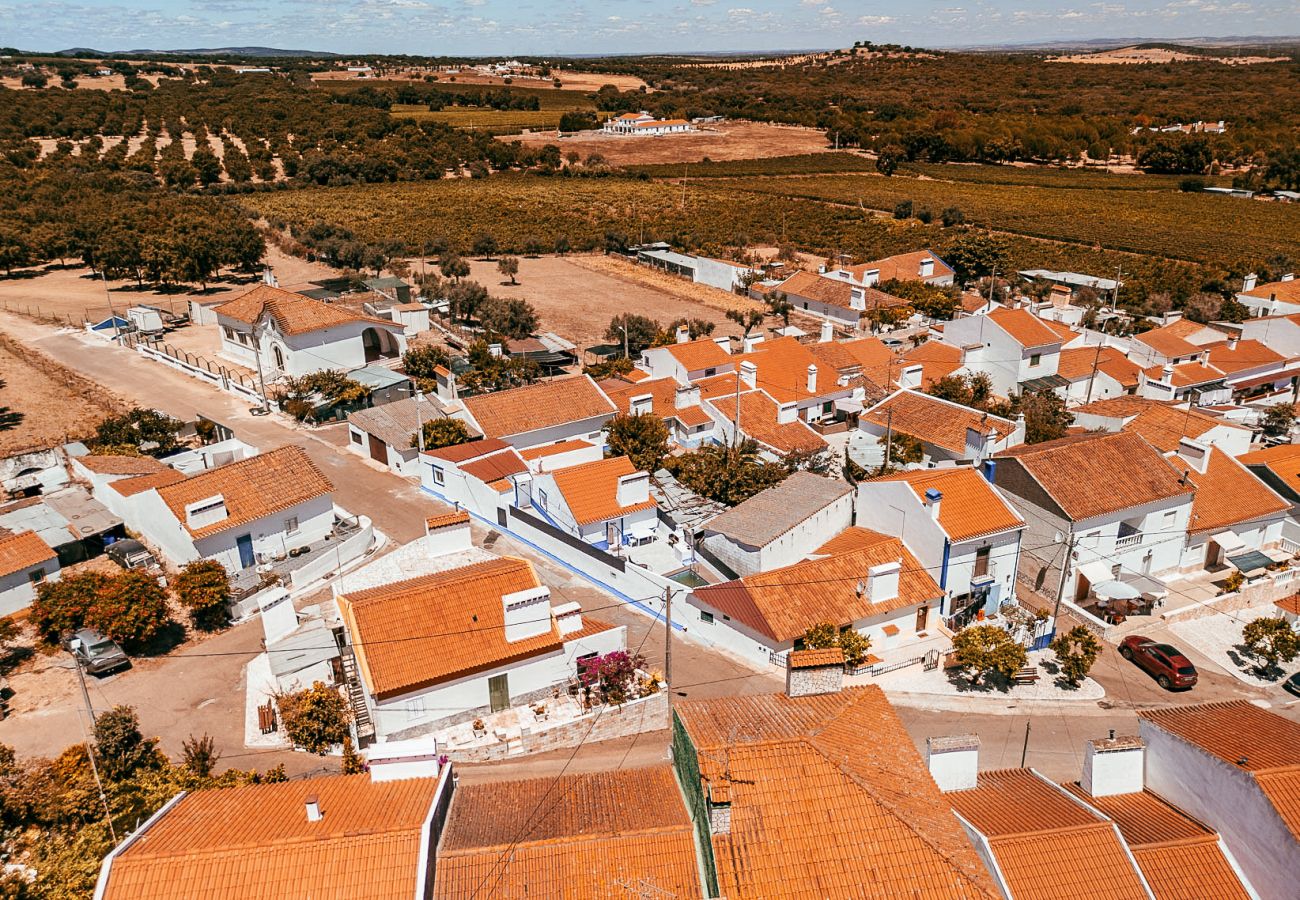 Casa em São Domingos de Ana Loura - Alentejo Poolside By Gt House